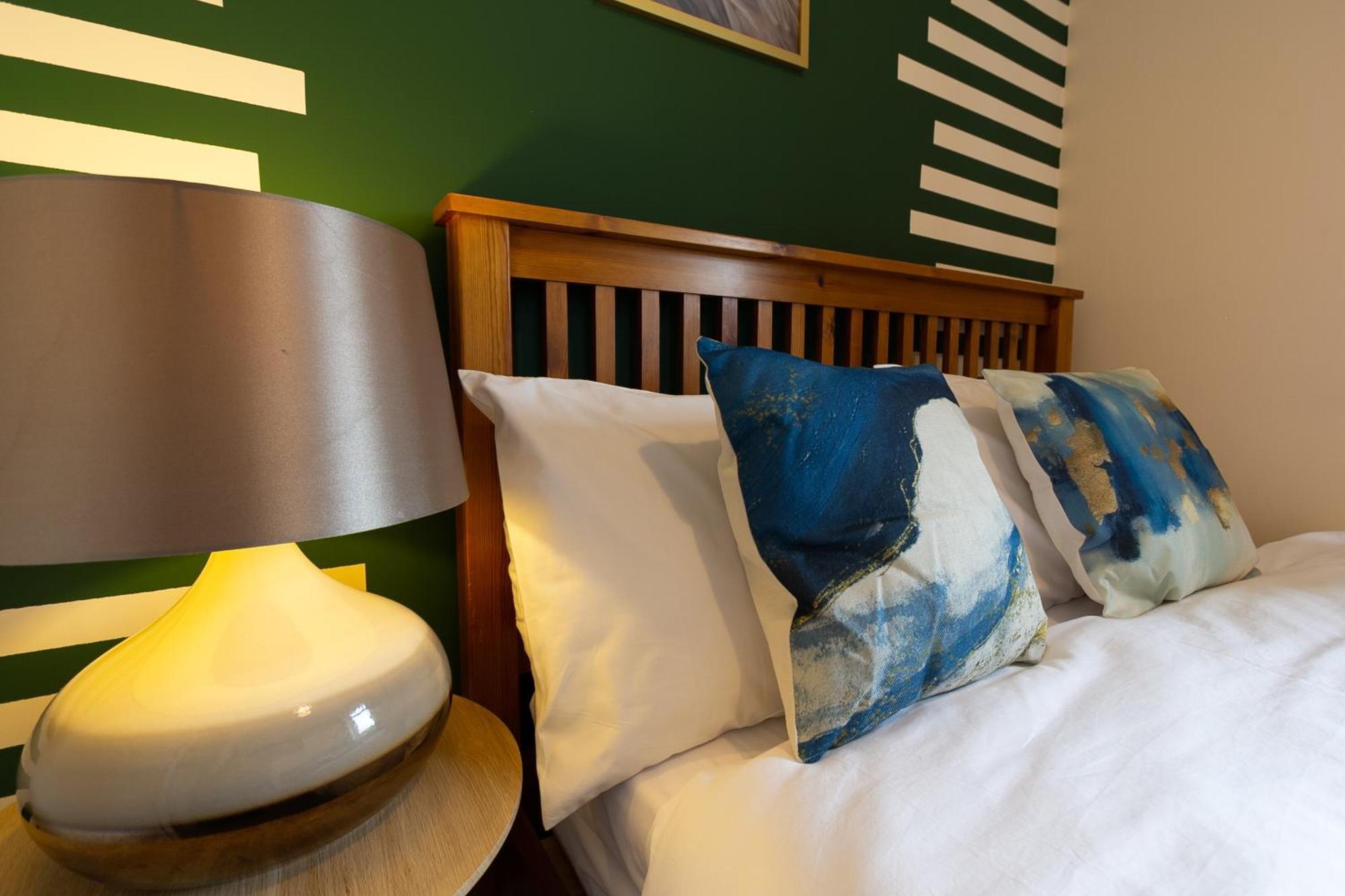 Apartament Bathway House - Free Secured Parking And Wifi Coventry Zewnętrze zdjęcie